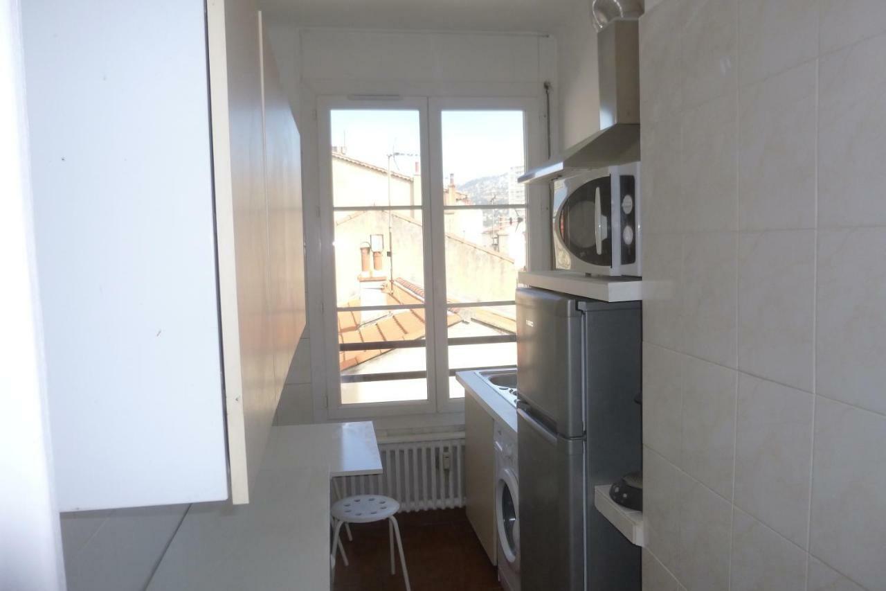 2 Pieces Pres Mourillon Apartment